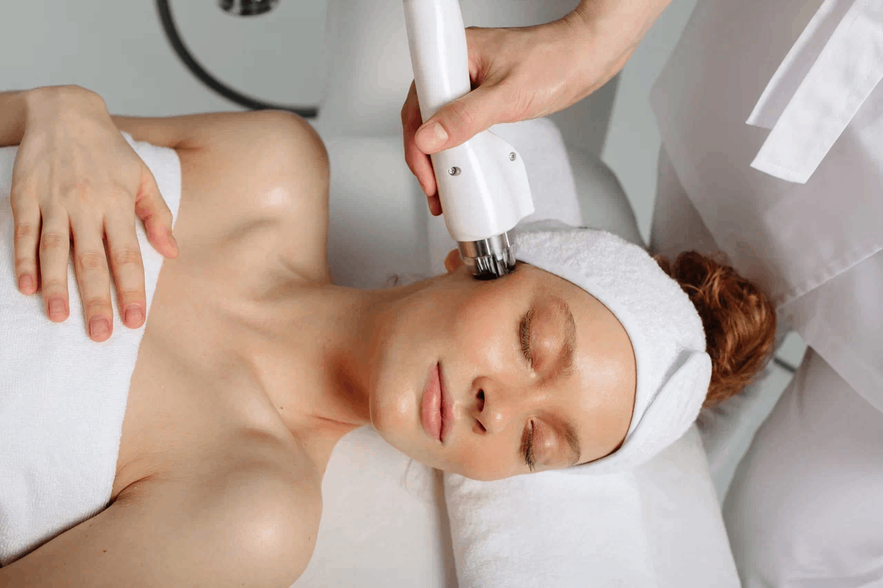 The Return of the Sculpted Face: Inside the New Muscle-Toning Devices — Devices editorial cover on SkinFrontier